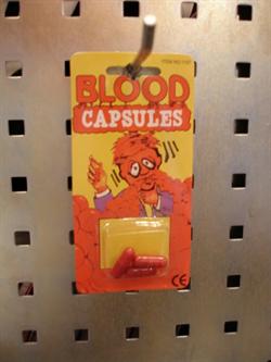 Spøg og Skæmt - Blood capsules
